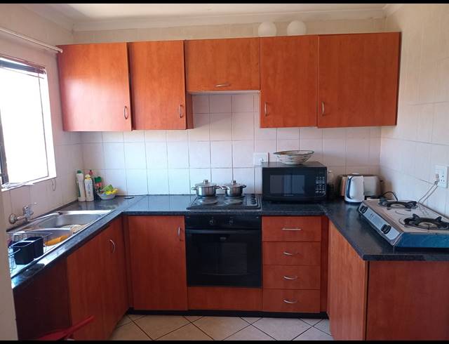 3 BEDROOM FREEHOLD TO LET IN COSMO CITY